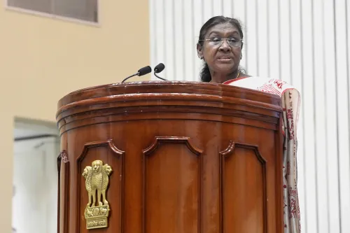 क्या राष्ट्रपति मुर्मू ने देश के स्वच्छ शहरों को सम्मानित किया?