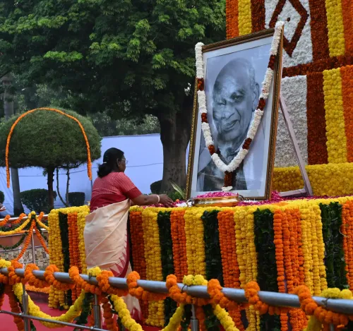 सरदार पटेल की 151वीं जयंती: राष्ट्रपति मुर्मू, उपराष्ट्रपति राधाकृष्णन और अमित शाह ने अर्पित की पुष्पांजलि