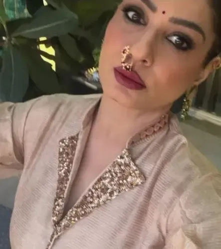 Did Raveena Tandon Celebrate Ganesh Chaturthi with a Special Guest?