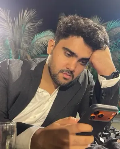 रवि किशन के फैन हुए अमित विक्रम पांडेय, बोले- सर के बारे में जितना कहूं कम है