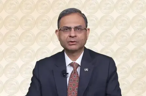 RBI ने वित्त वर्ष 2026-27 के लिए CPI मुद्रास्फीति 5.2% का अनुमान लगाया, रेपो रेट 25 बेसिस पॉइंट बढ़ाकर 5.50% किया