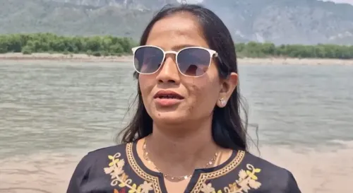 रियासी में चिनाब नदी की व्हाइट वॉटर राफ्टिंग बनी पर्यटकों की पहली पसंद, धार्मिक और एडवेंचर टूरिज्म का अनूठा संगम