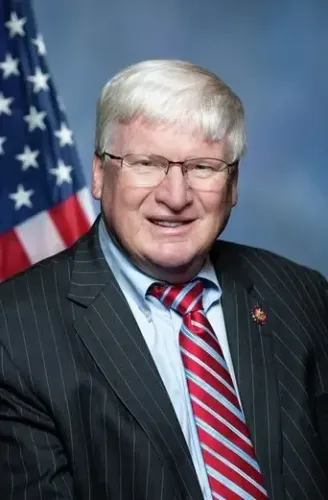 Should a Republican Congressman Cap New US Citizens?