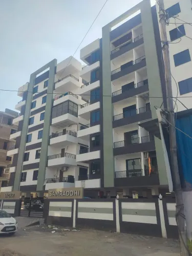Indore Residents' Association Bans Bachelors from Renting Flats After Software Engineer's Tragic Death