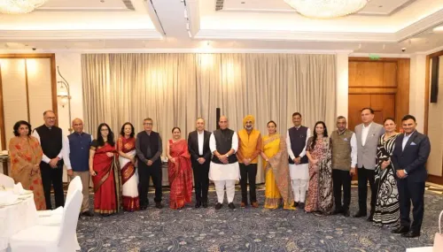 एयर चीफ मार्शल एपी सिंह की विदाई: राष्ट्रपति मुर्मु से भेंट, राजनाथ ने 42 साल की सेवा को सराहा