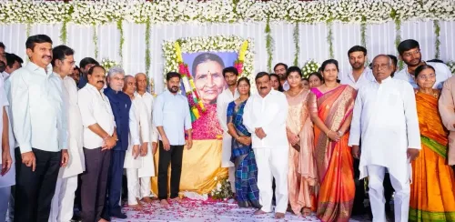 Revanth Reddy attends 10th-day rites for Mahender Reddy's mother
