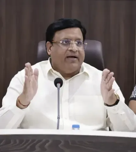 क्या रेवाड़ी में मंत्री विपुल गोयल ने एक्सईएन को चार्जशीट और डीटीपी को कारण बताओ नोटिस दिया?