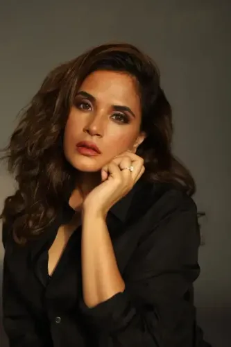 ऋचा चड्ढा और अली फजल की फिल्म 'सीक्रेट्स ऑफ अ माउंटेन सर्पेंट' का वेनिस में होगा प्रीमियर