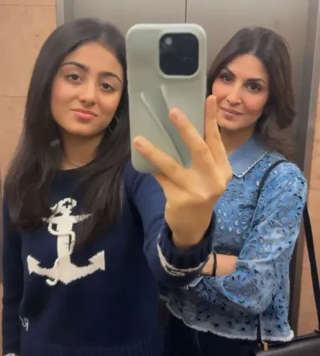 Did Riddhima Kapoor Just Share a Terrifying Flight Experience with Her Daughter Samara?