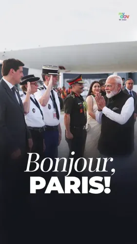 Rijiju Hails Indian Diaspora's Welcome for PM Modi in Paris