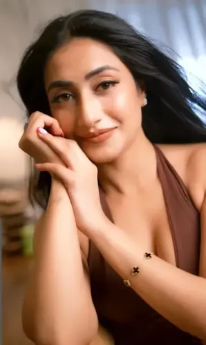 क्या नूरिन शा ने धनश्री वर्मा को दी नसीहत, और कहा- विक्टिम कार्ड खेलना बंद करो?