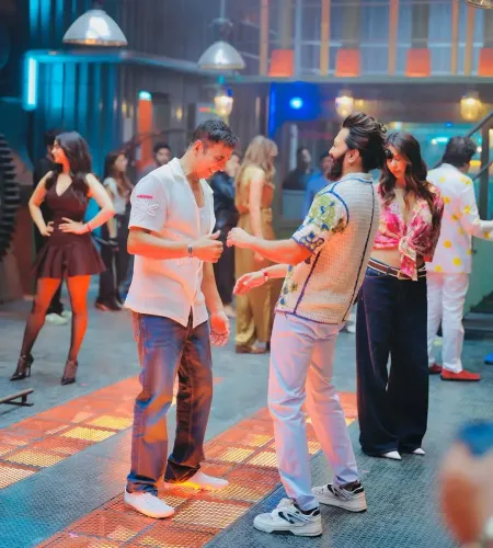 Did Riteish Deshmukh Just Celebrate Epic Times with Akshay Kumar?