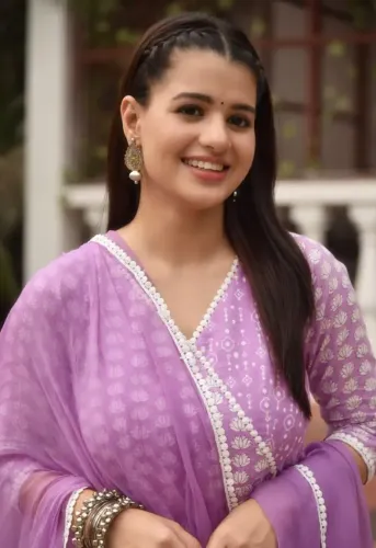 Riya Munjal Opens Up About Standing Against Eve-Teasing in College