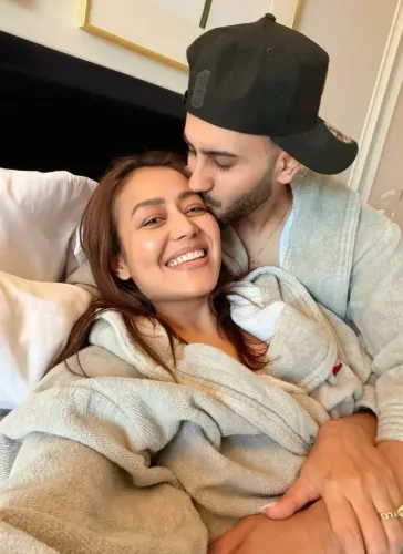 Rohanpreet Singh's birthday tribute to Neha Kakkar: 'Take away all her pain'
