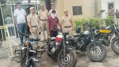 विजय विहार में ऑटो-लिफ्टर पुनीत सतीजा की गिरफ्तारी: पुलिस ने बरामद की छह महंगी मोटरसाइकिलें