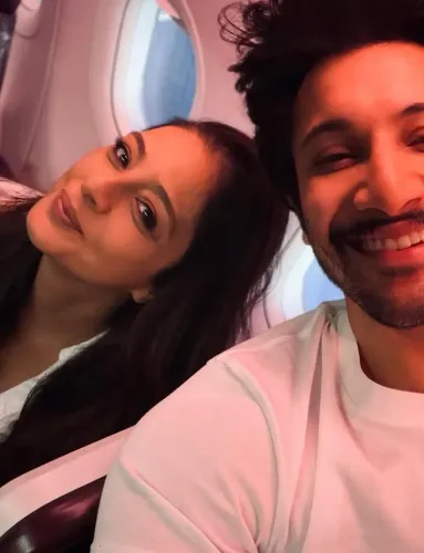 Rohit Saraf catches Tabu on flight, calls her 'only one who makes travel fun'