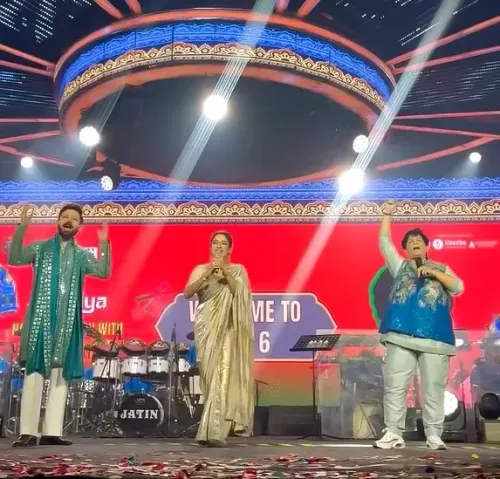 Did Rupali Ganguly Have an Amazing Dandiya Night with Falguni Pathak?