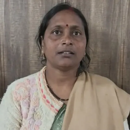 How is the ‘Lakhpati Didi’ Initiative Empowering Rural Women in Azamgarh?