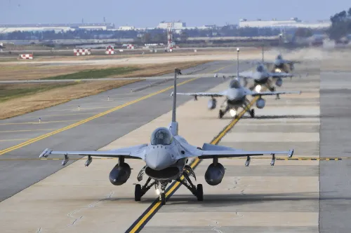 South Korea Air Force loses 896 pilots to civilian airlines in a decade
