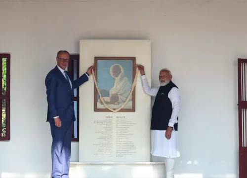 क्या पीएम मोदी ने जर्मन चांसलर को महात्मा गांधी की विरासत दिखाई?