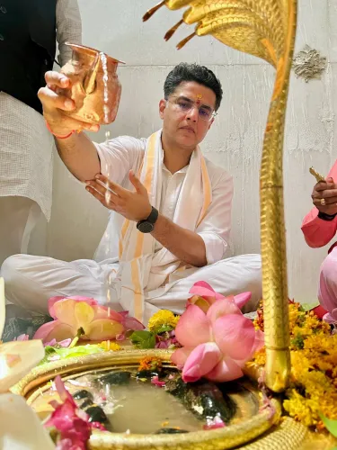 Sachin Pilot Offers Prayers at Beneshwar Dham, Seeks State's Prosperity