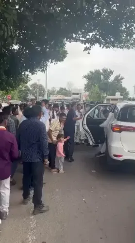 Sachin Pilot Travels Jhalod–Banswara Route, Meets Congress Workers