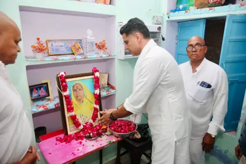 Sachin Pilot Visits Bereaved Families in Tonk
