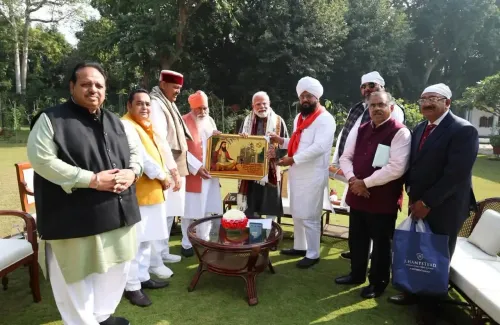 क्या संत निरंजन दास महाराज ने पीएम मोदी से की मुलाकात?