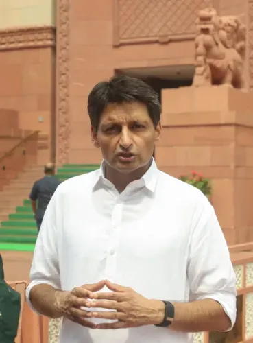 दीपेंद्र हुड्डा का सज्जन कुमार बयान पर खेद, बोले- ‘रोल मॉडल’ शब्द इस्तेमाल नहीं किया
