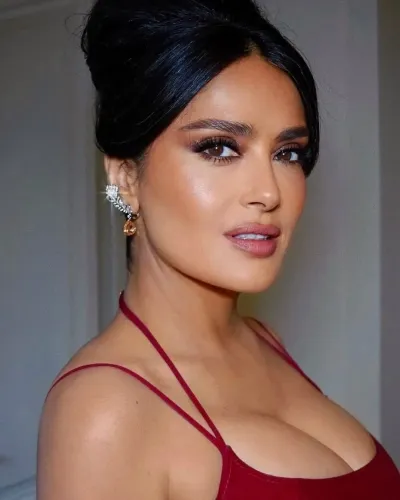 Salma Hayek Discusses Aging: Still Sexy and Proud