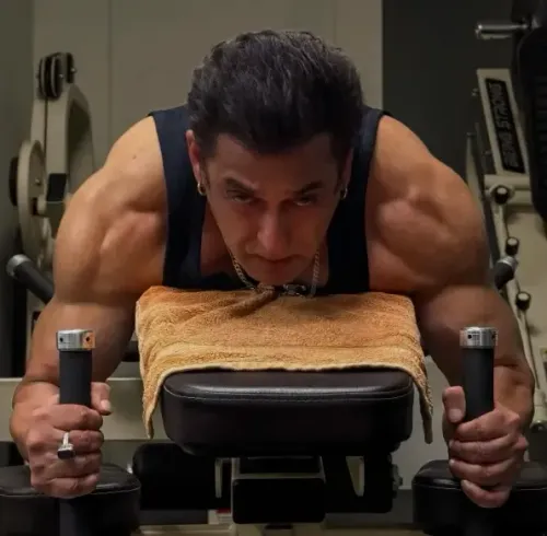 Salman Khan Shows Off His Muscular Biceps During Gym Workout