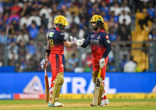 आरसीबी ने 240 रन बनाकर एमआई को चुनौती दी, साल्ट और कोहली की अर्धशतकीय पारियां