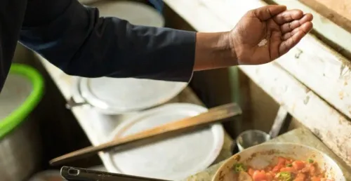 Could Salt Warning Labels on Restaurant Menus Combat Heart and Kidney Diseases?