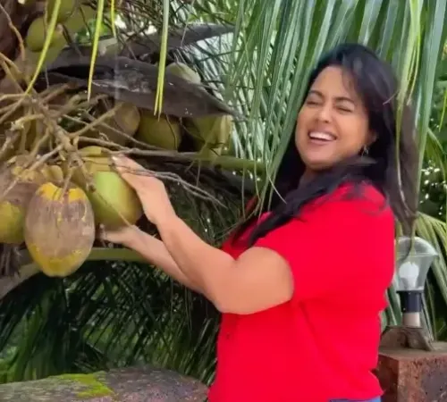 Did Sameera Reddy Just Call Coconut Water ‘Nature’s OG Sports Drink’?