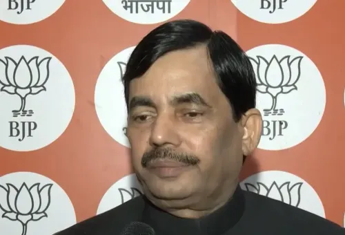 क्या 'ध्वजारोहण' का संदेश है कि सनातन के मंदिरों को कोई नुकसान नहीं पहुंचा सकता?