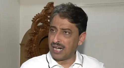 क्या संघ प्रमुख मोहन भागवत के बयान पर कांग्रेस-सपा नेताओं की प्रतिक्रिया महत्वपूर्ण है?