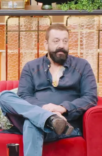 What Bewildering Call Did Sanjay Dutt Receive From the Police Station?