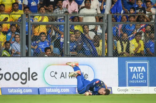 Santner sidelined minimum one month with grade-three shoulder ACL injury
