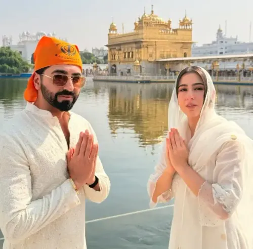 Sara Ali Khan, Ayushmann Khurrana seek blessings at Golden Temple ahead of 'Udta Teer'