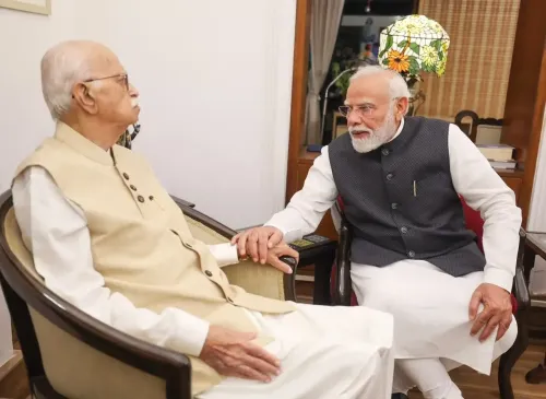 मोदी के सरकार प्रमुख के 25 साल पूरे: आडवाणी से लिया आशीर्वाद, विश्व नेताओं ने दी बधाई