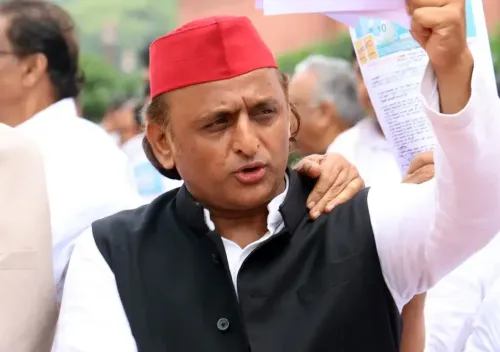 क्या सरकार सुविधाएं देने के बजाय वसूली कर रही है? मेरी गाड़ी का आठ लाख रुपए का चालान कटा: अखिलेश यादव