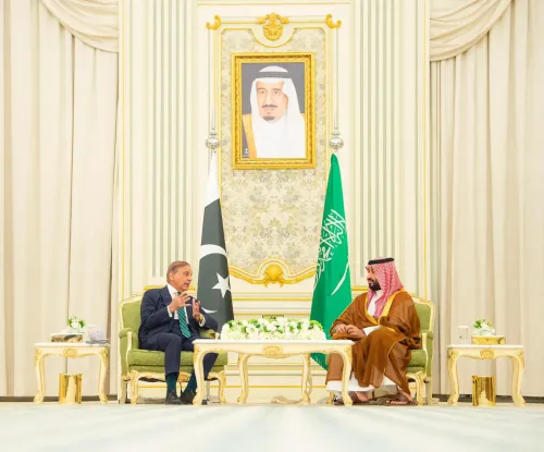 Does the Saudi Arabia-Pakistan Pact Highlight an Asymmetric Alliance?