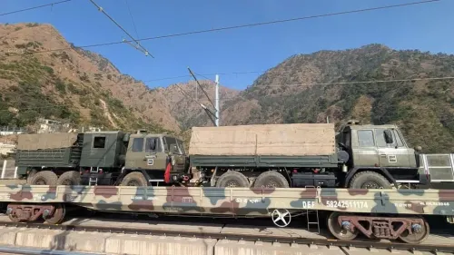 क्या कश्मीर घाटी में भारतीय सेना के टैंक और आर्टिलरी गन पहुंचे?
