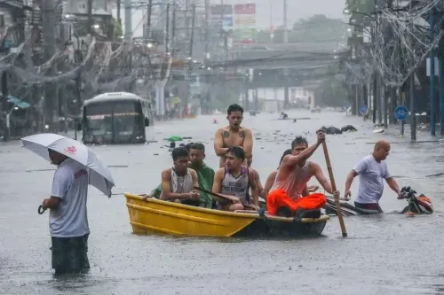 What Impact is Severe Tropical Storm Bualoi Having on the Philippines?
