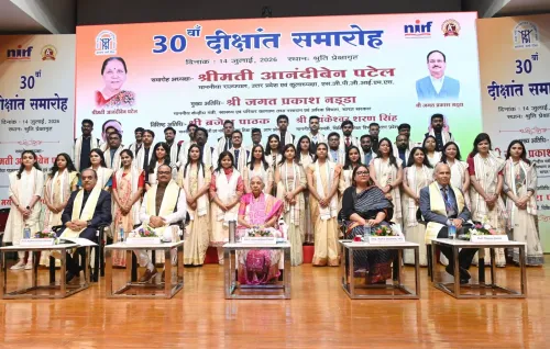 एसजीपीजीआई के 30वें दीक्षांत समारोह में राज्यपाल आनंदीबेन पटेल का आह्वान: एनआईआरएफ में नंबर-1 बनें, गाँव-गाँव पहुँचे स्वास्थ्य सेवा