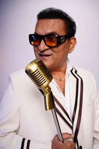 क्या अभिजीत भट्टाचार्य ने शाहरुख को 'रोमांस किंग' बनाने में महत्वपूर्ण योगदान दिया?