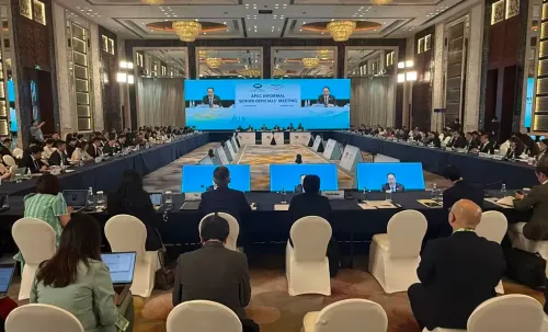 क्या शनचन में एपेक की अनौपचारिक वरिष्ठ अधिकारी बैठक आयोजित हुई?