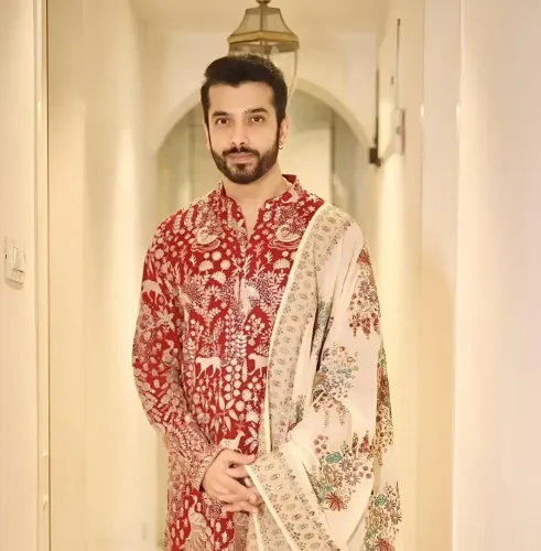 What Are Sharad Malhotra's Most Cherished Childhood Diwali Memories?