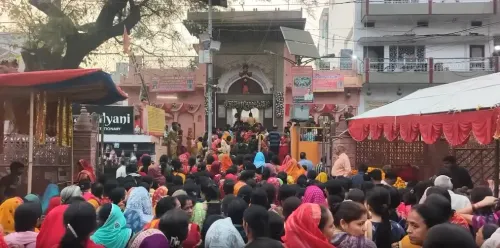शीतलाष्टमी पर कल्याणी देवी मंदिर में श्रद्धालुओं की भारी भीड़, 150 वर्षों की ऐतिहासिक परंपरा