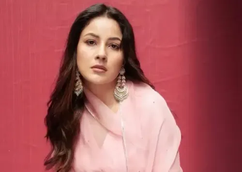 Shehnaaz Gill declares RCB fandom with 'Dil RCB main hai' post, celebrates Punjabi spirit